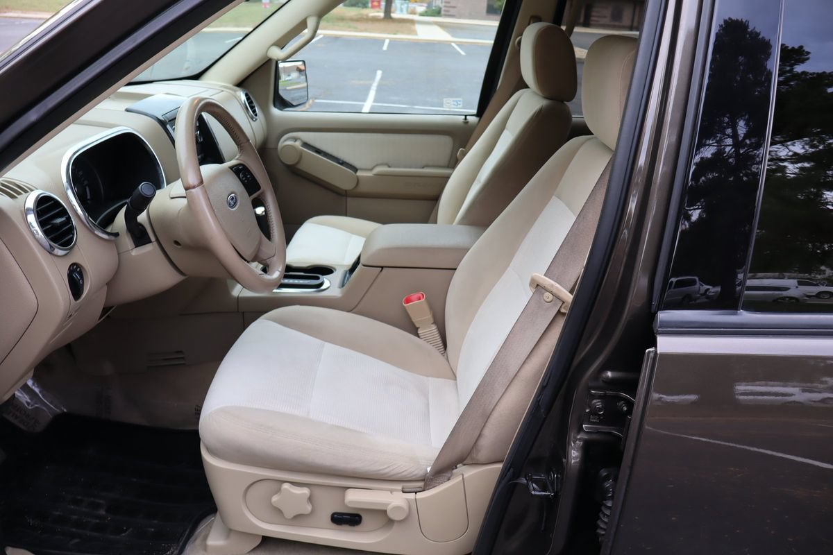 Used 2008 Ford Explorer XLT AWD/4WD image 19