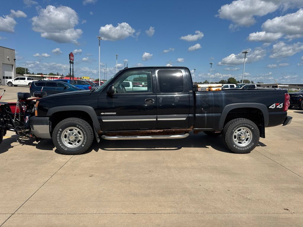 Used 2003 Chevrolet Silverado 2500 LT AWD/4WD image 10