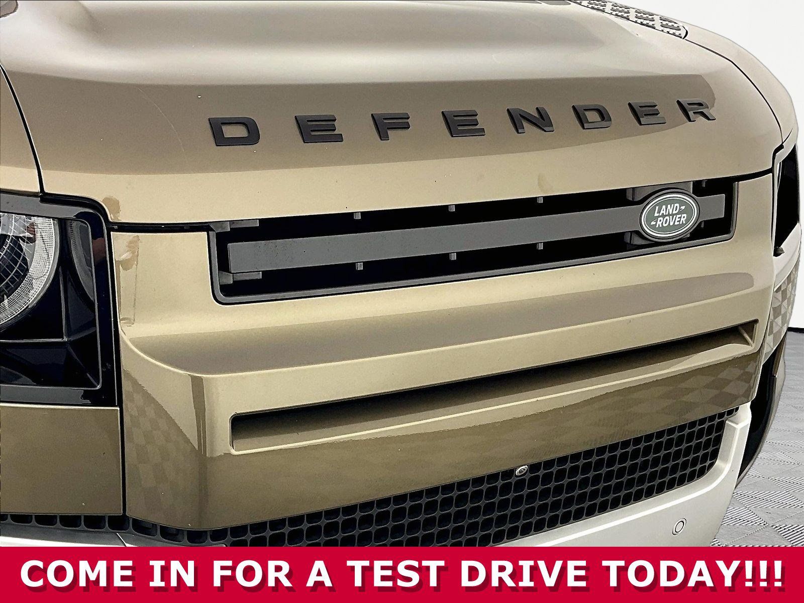 Used 2022 Land Rover Defender 110 S AWD/4WD image 32