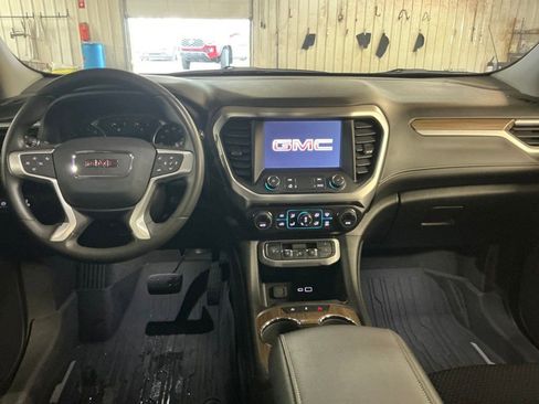 Certified 2023 GMC Acadia SLE w/ Driver Convenience Package AWD/4WD image 16