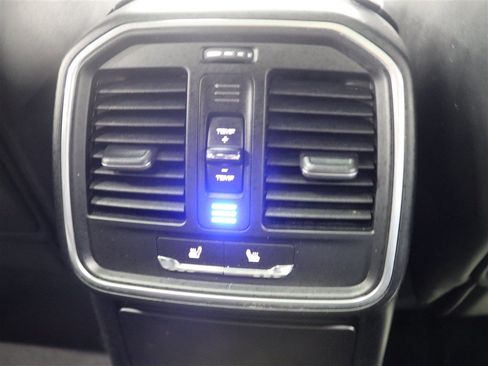 Used 2016 Porsche Macan S AWD/4WD image 21
