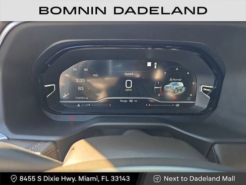 Used 2022 GMC Yukon XL Denali w/ Denali Premium Package image 22