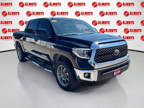 Used 2018 Toyota Tundra SR5 w/ SR5 Upgrade Package AWD/4WD image 3