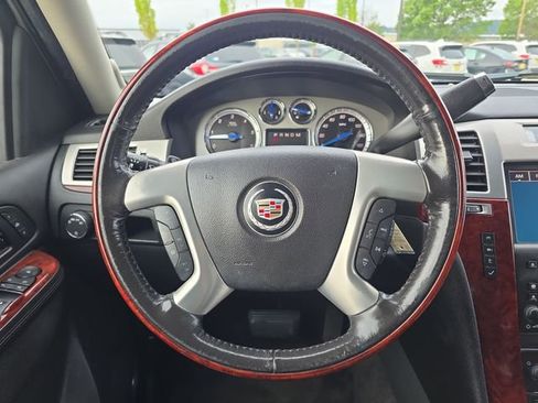 Used 2010 Cadillac Escalade ESV Premium AWD/4WD image 19