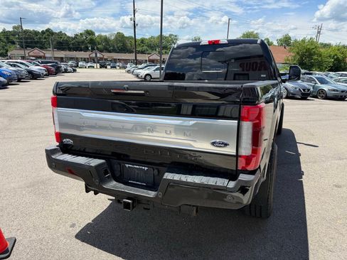 Used 2019 Ford F250 Platinum w/ Platinum Ultimate Package AWD/4WD image 8