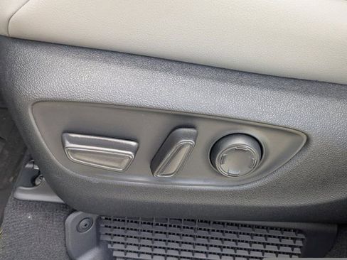 New 2026 Toyota Sienna XLE image 19