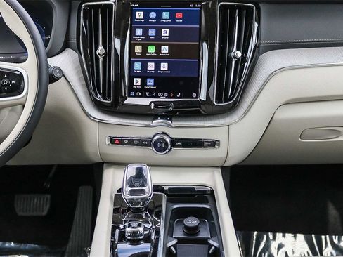 New 2025 Volvo XC60 T8 Ultra w/ Protection Package Premier image 15