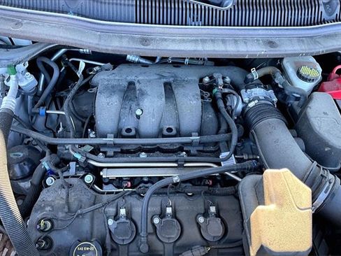 Used 2019 Ford Explorer XLT image 31