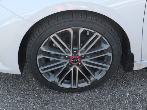 Used 2024 Kia Forte GT FWD image 11
