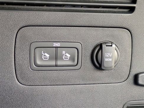 Used 2023 Kia Sorento EX w/ Panoramic Sunroof Package image 17