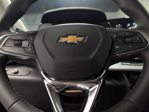 New 2026 Chevrolet Trax LT w/ Sunroof Package FWD image 19