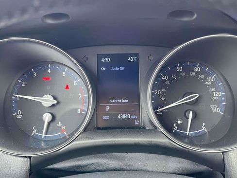 Certified 2021 Toyota C-HR XLE image 25