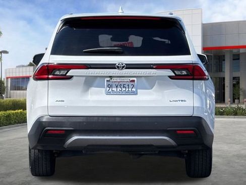 Certified 2024 Toyota Grand Highlander Limited image 6