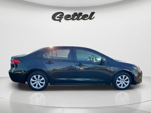 Used 2022 Toyota Corolla LE FWD image 4