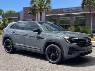 New 2026 Volkswagen Atlas Cross Sport SEL R-Line AWD/4WD video 1