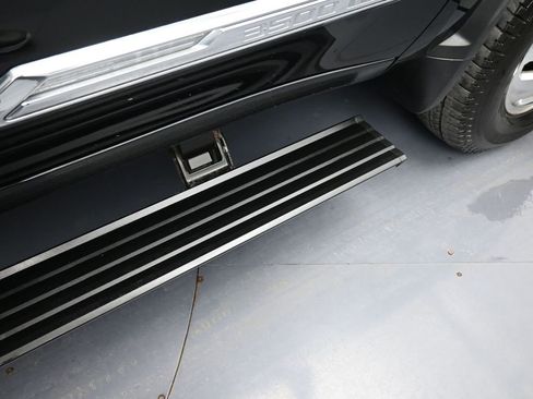 Used 2024 Chevrolet Silverado 3500 High Country w/ High Country Premium Package image 6