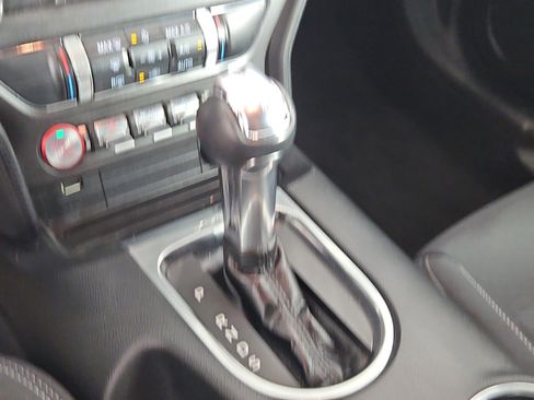 Used 2019 Ford Mustang Coupe w/ Equipment Group 101A RWD image 30