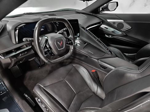 Used 2020 Chevrolet Corvette Stingray Preferred Cpe w/ 2LT Preferred Equipment Group RWD image 20