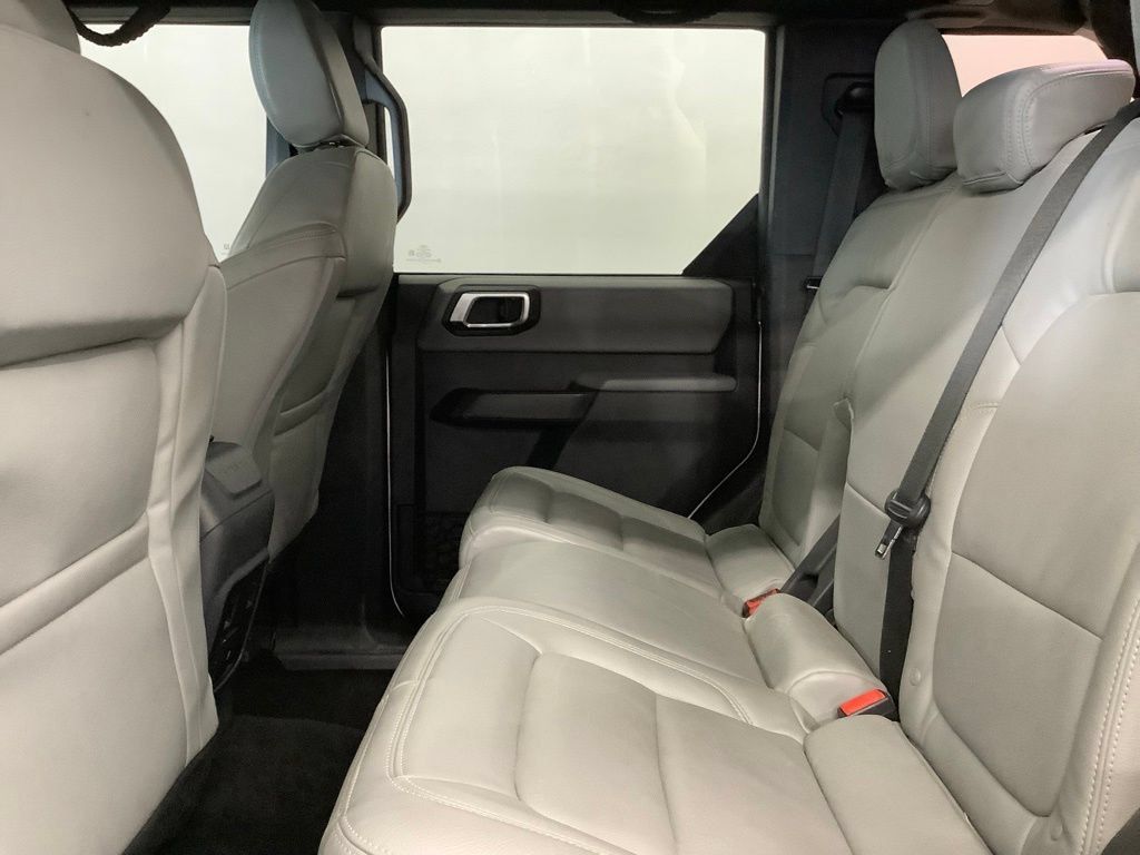 Used 2022 Ford Bronco 4-Door AWD/4WD image 6
