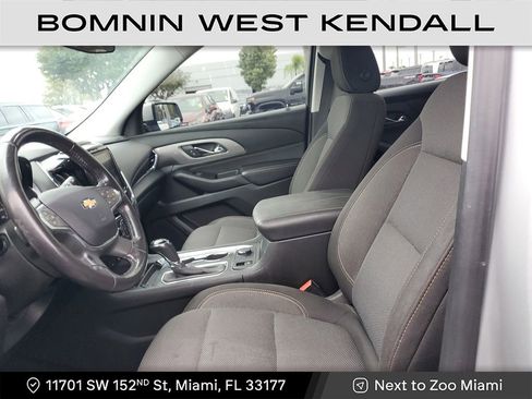 Used 2018 Chevrolet Traverse LT image 8