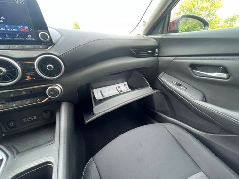 Used 2025 Nissan Sentra SV FWD image 31