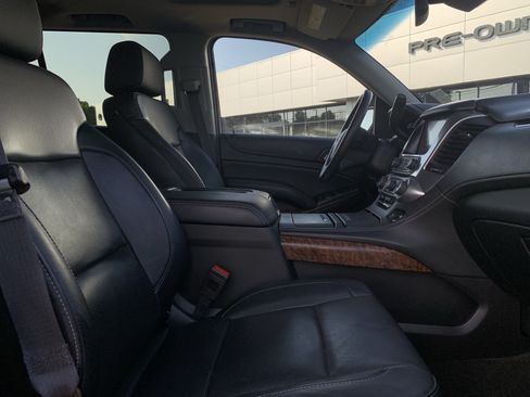 Used 2015 Chevrolet Suburban LTZ AWD/4WD image 35