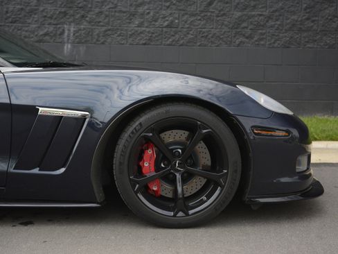 Used 2013 Chevrolet Corvette Grand Sport w/ 3LT Preferred Equipment Group image 11