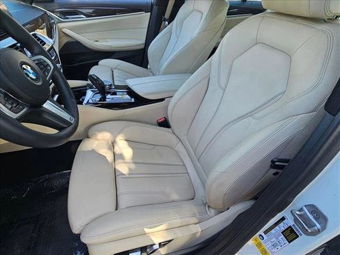 Used 2018 BMW 540i w/ M Sport Package image 16