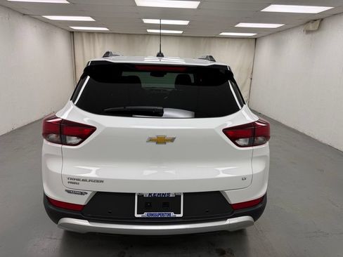 Used 2023 Chevrolet TrailBlazer LT w/ Convenience Package AWD/4WD image 4