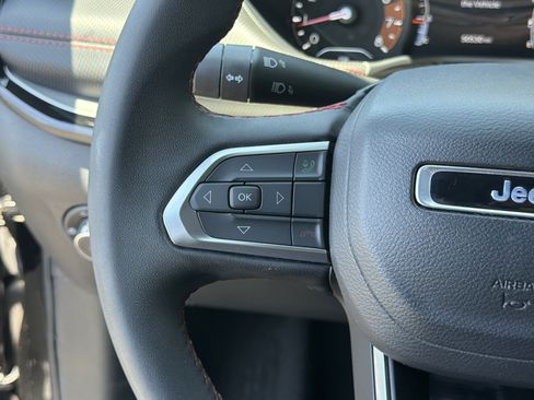 Used 2024 Jeep Compass Trailhawk AWD/4WD image 29