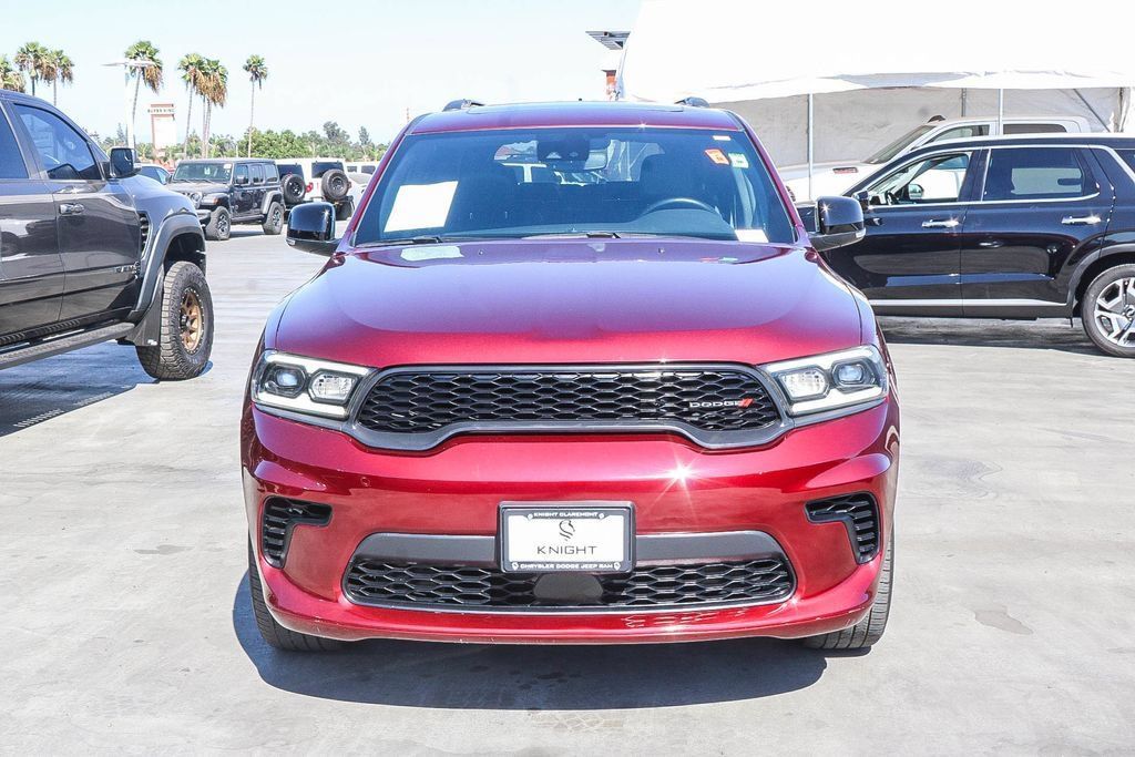 Used 2024 Dodge Durango GT AWD/4WD image 3