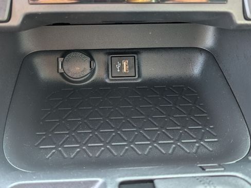 Certified 2025 Toyota RAV4 XLE AWD/4WD image 24