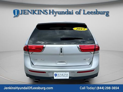 Used 2013 Lincoln MKX FWD image 6