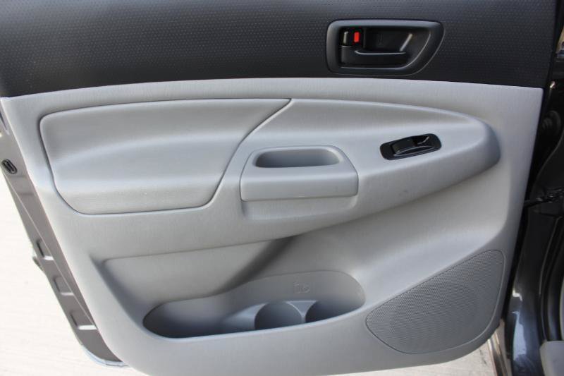 Used 2012 Toyota Tacoma 2WD Double Cab w/ Convenience Pkg image 12