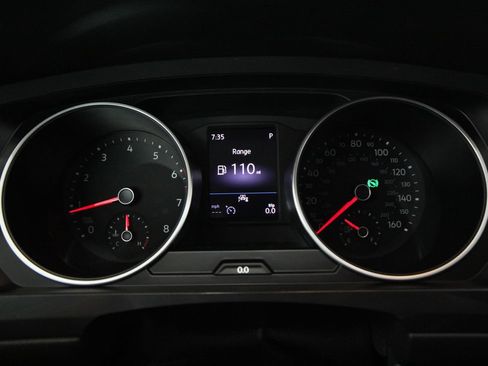 Used 2020 Volkswagen Tiguan SE FWD image 16