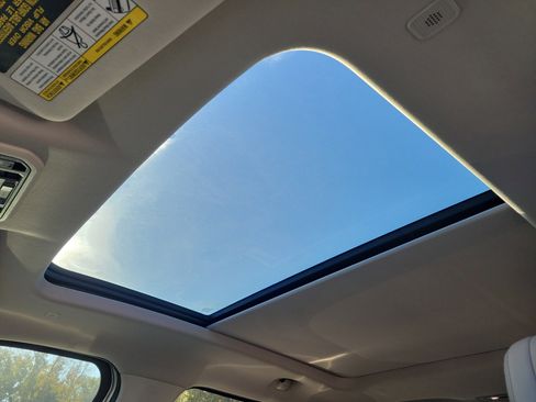 Used 2024 Toyota Tundra Limited image 8