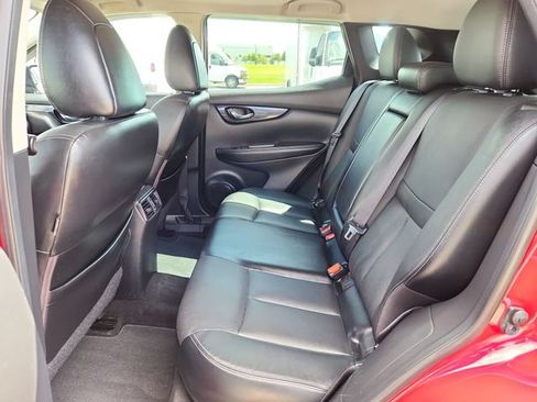 Used 2018 Nissan Rogue Sport SL w/ SL Premium Package FWD image 28