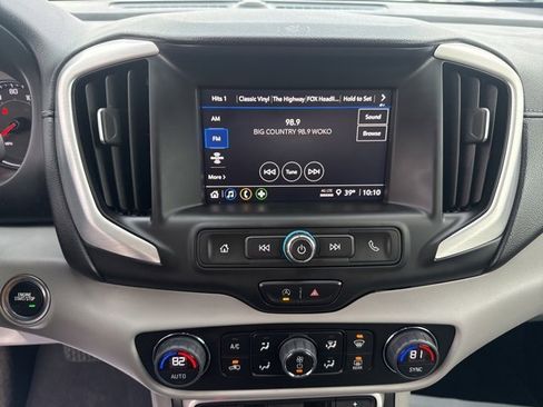 Used 2023 GMC Terrain SLE w/ Driver Convenience Package image 14