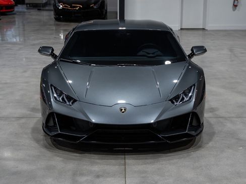 Used 2020 Lamborghini Huracan EVO image 9