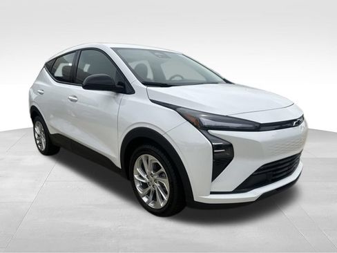 New 2027 Chevrolet Bolt LT w/ Comfort Package FWD image 7