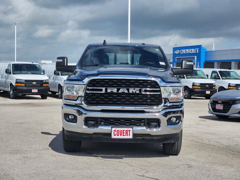 Used 2024 RAM 2500 Big Horn w/ Level 2 Equipment Group AWD/4WD image 2