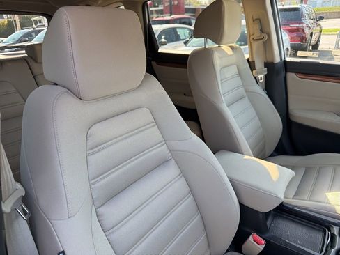Used 2019 Honda CR-V EX image 7