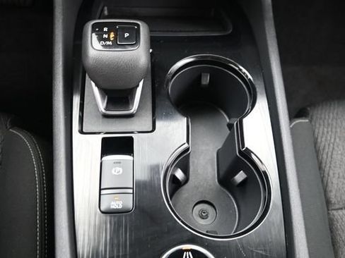 Used 2025 Nissan Rogue SV AWD/4WD image 18