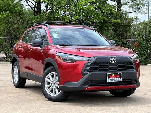 New 2026 Toyota Corolla Cross LE FWD image 2