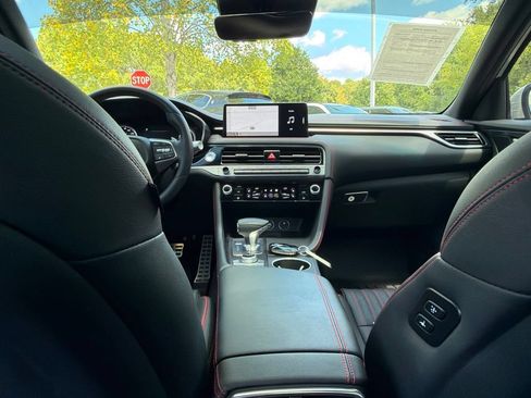 Used 2024 Genesis G70 2.5T w/ Sport Prestige Package AWD/4WD image 5