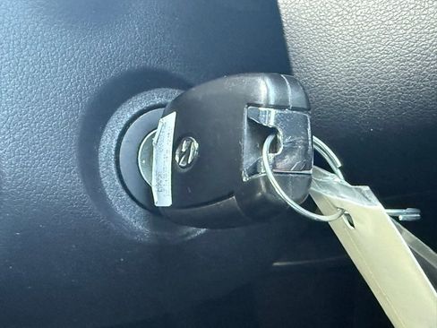 Used 2023 Hyundai Venue SEL w/ Cargo Package image 18