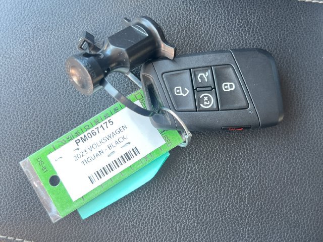 Used 2023 Volkswagen Tiguan SE FWD image 40
