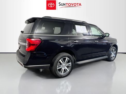 Used 2024 Ford Expedition Limited AWD/4WD image 4