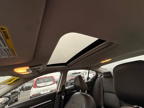 Certified 2021 Nissan Altima 2.5 Platinum image 16