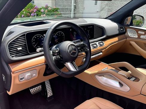Certified 2026 Mercedes-Benz GLS 580 4MATIC image 13